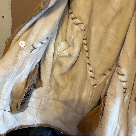 Women’s shearling aspen/ ranch coat. Ultra plush and warm. Classic 80’s vintage. - Picture 6 of 6